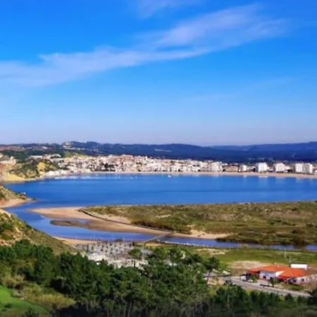 Casa De Ferias T2_frente De Sao Martinho do Porto